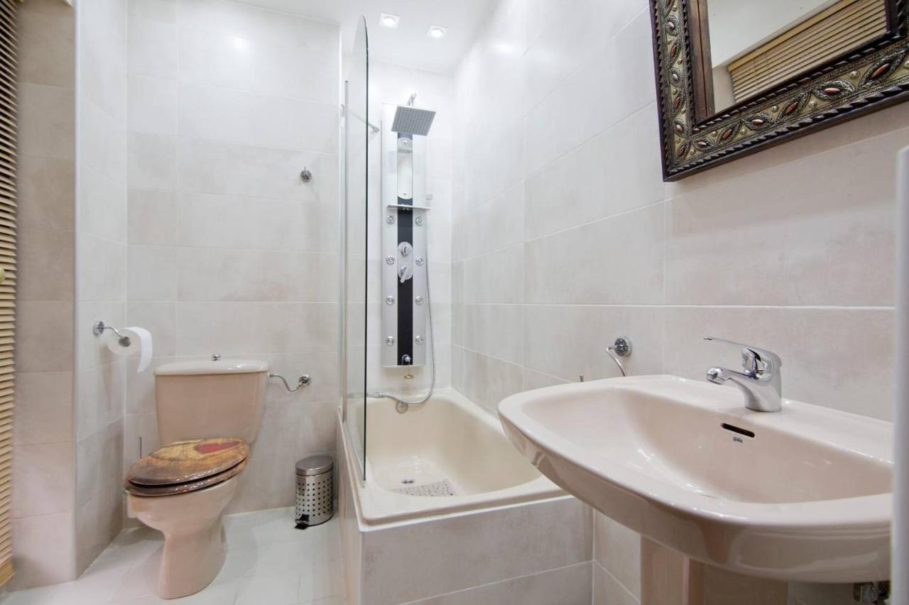 Nice 2 Bedrooms Madrid Downtown ภายนอก รูปภาพ